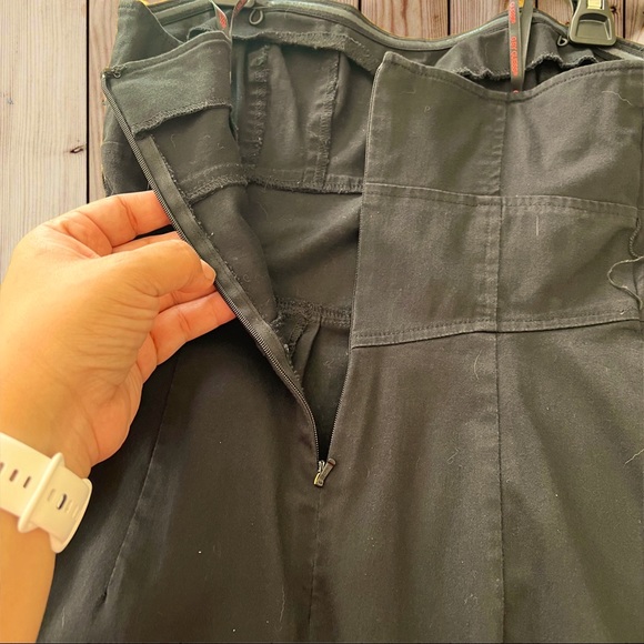 Guess Black Strapless Mini Dress. Size XS - Picture 9 of 9